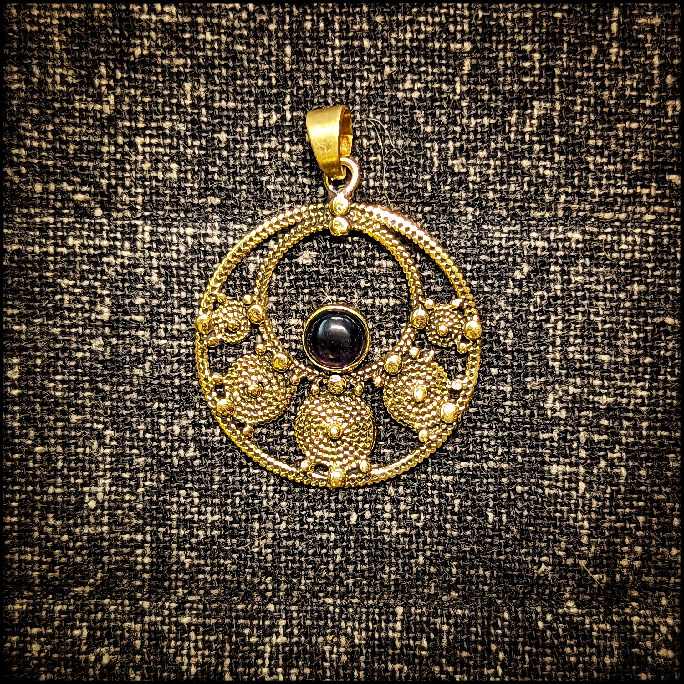 Brass Pendant Scarf-Shaped Crafted Pattern with Gem