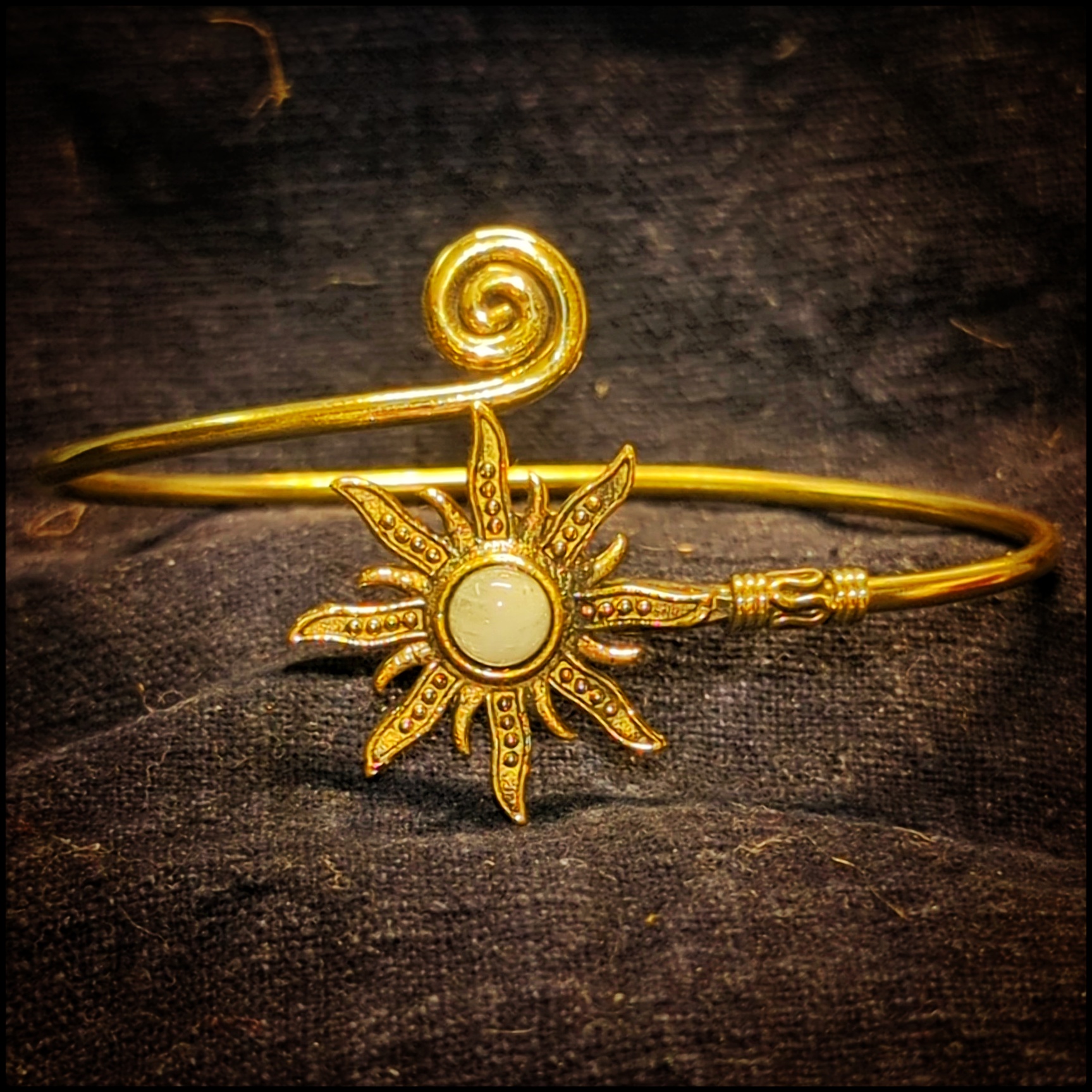 Brass Bracelet Star with Gem