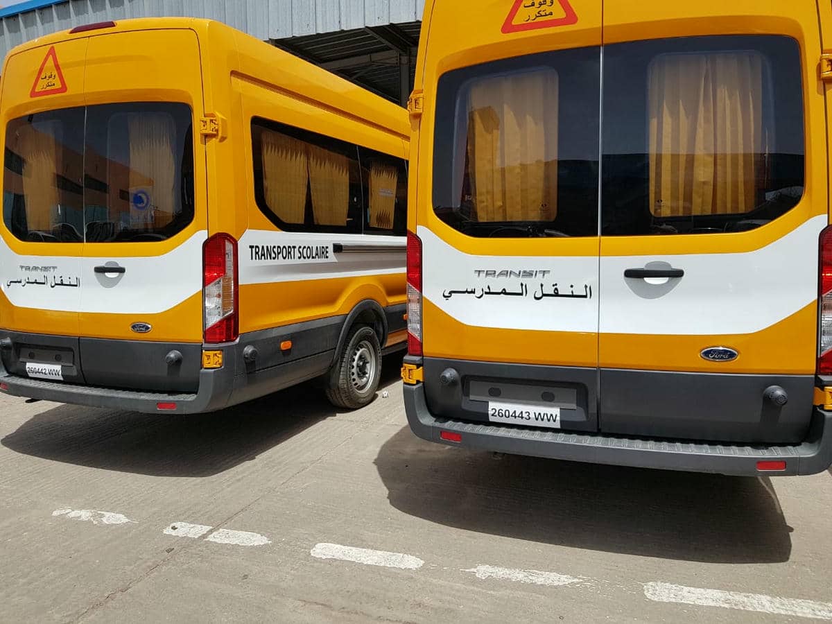 تسليم سيارات للنقل المدرسي بطاطا تسليم سيارات للنقل المدرسي بطاطا