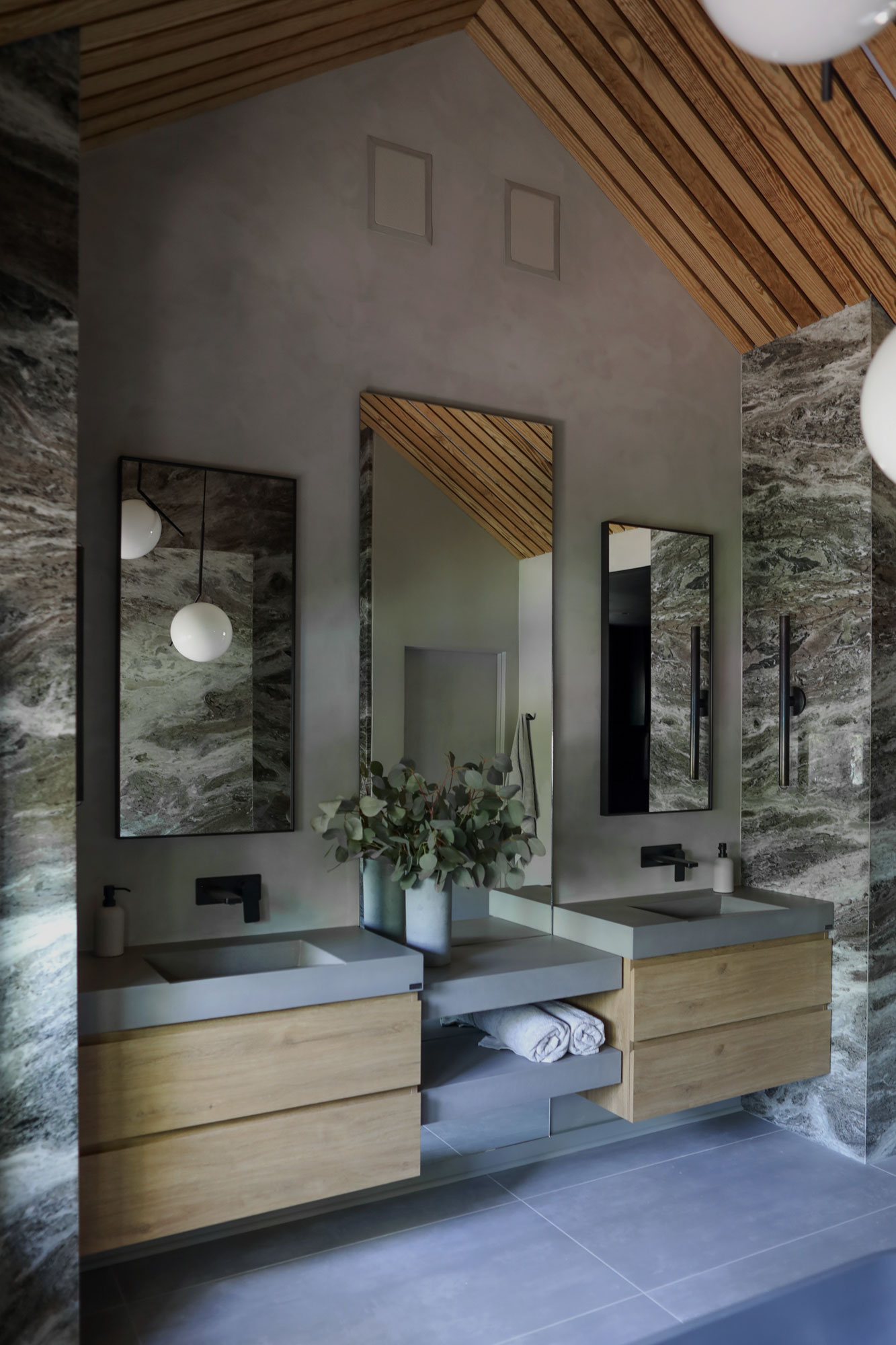 modern bathroom design by virginia beach interior designer Patchi Cancado