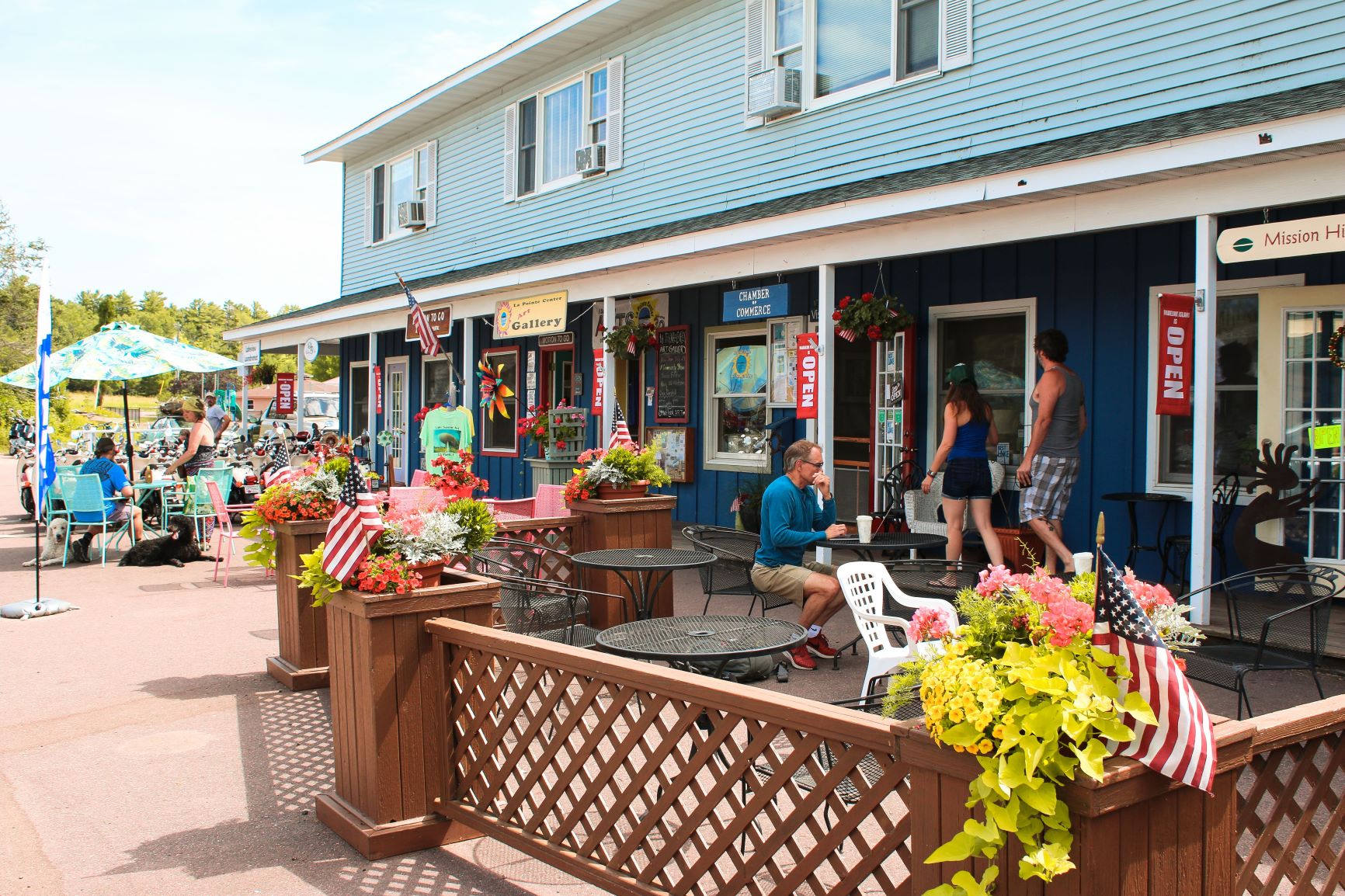 madeline-island-shops-and-galleries-madeline-island-ferry-line