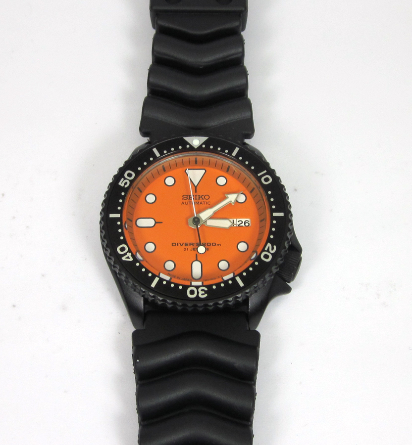 Pre-sale skx007 7s26 Orange Dial Black Cerakote Seiko Wave Strap