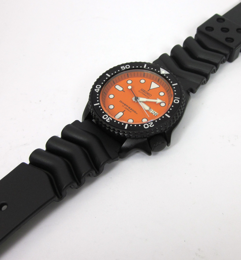 セイコー クォーツ 腕時計 ブラック/オレンジ Pre-sale skx007 7s26 Orange Dial Black Cerakote Seiko Wave Strap