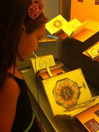 Exposición "Antes del PopUp" volvellae