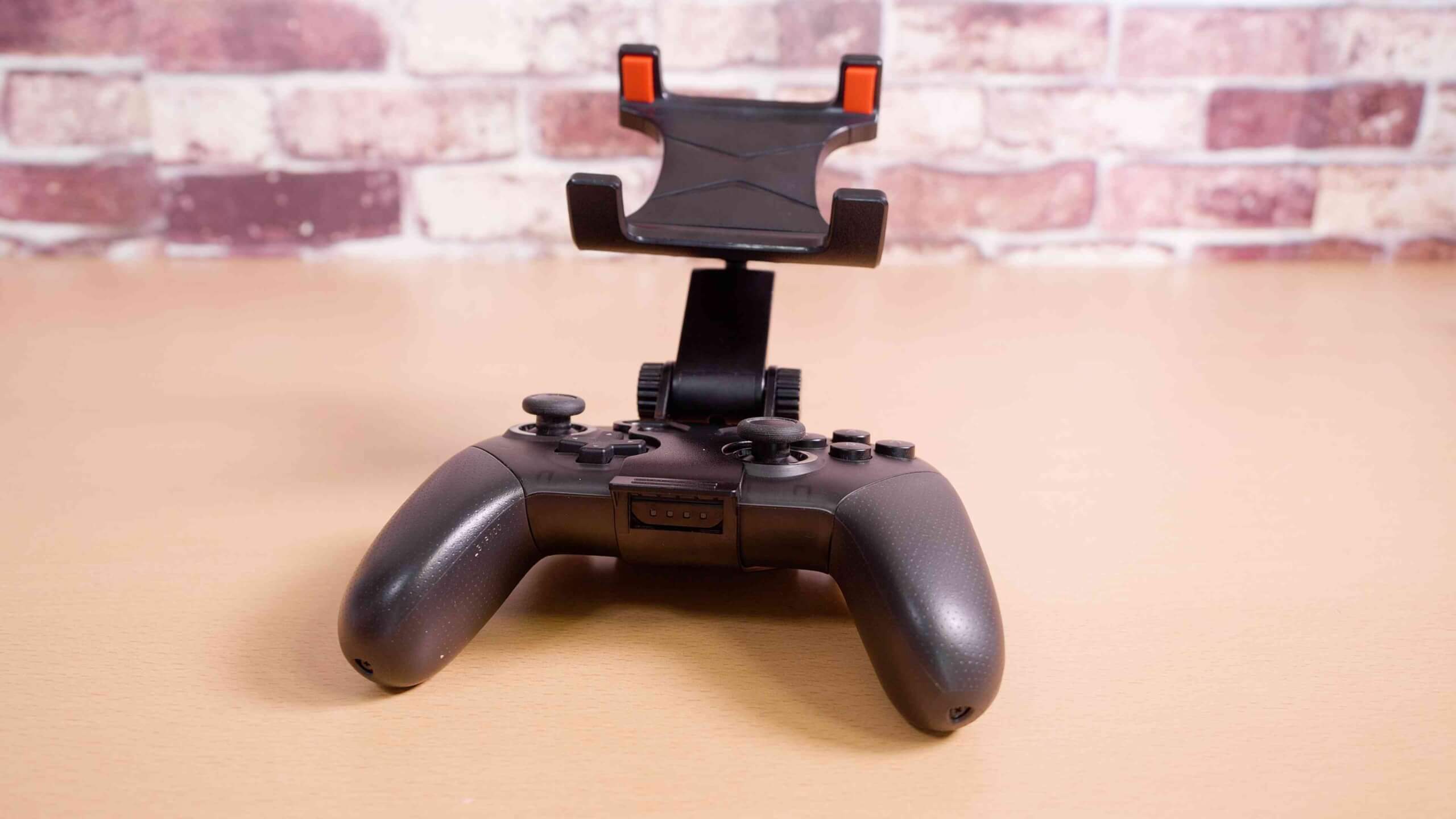 Medium_ProController-Clip-Mount