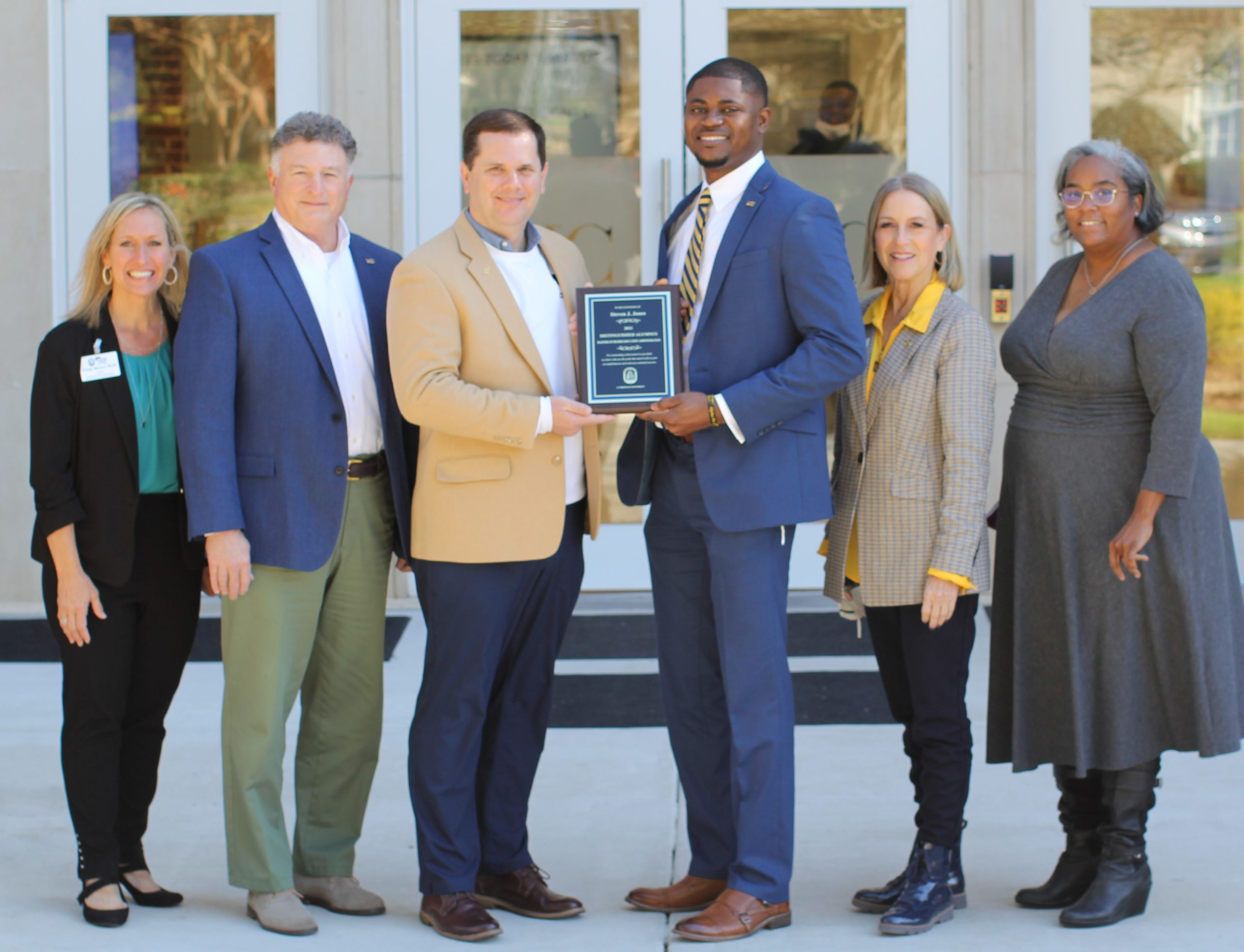 Community College Executive Receives MC’s 2021 Higher Education Alumnus of the Year Award