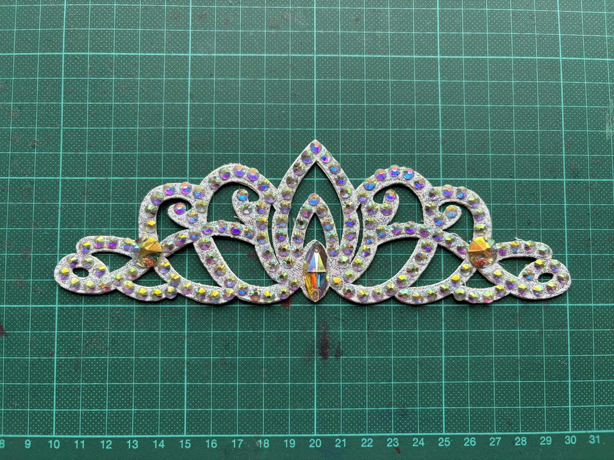 Luxe haaraccessoires en ribbons voor ritmiek uitvoeringen en dans optredens.
