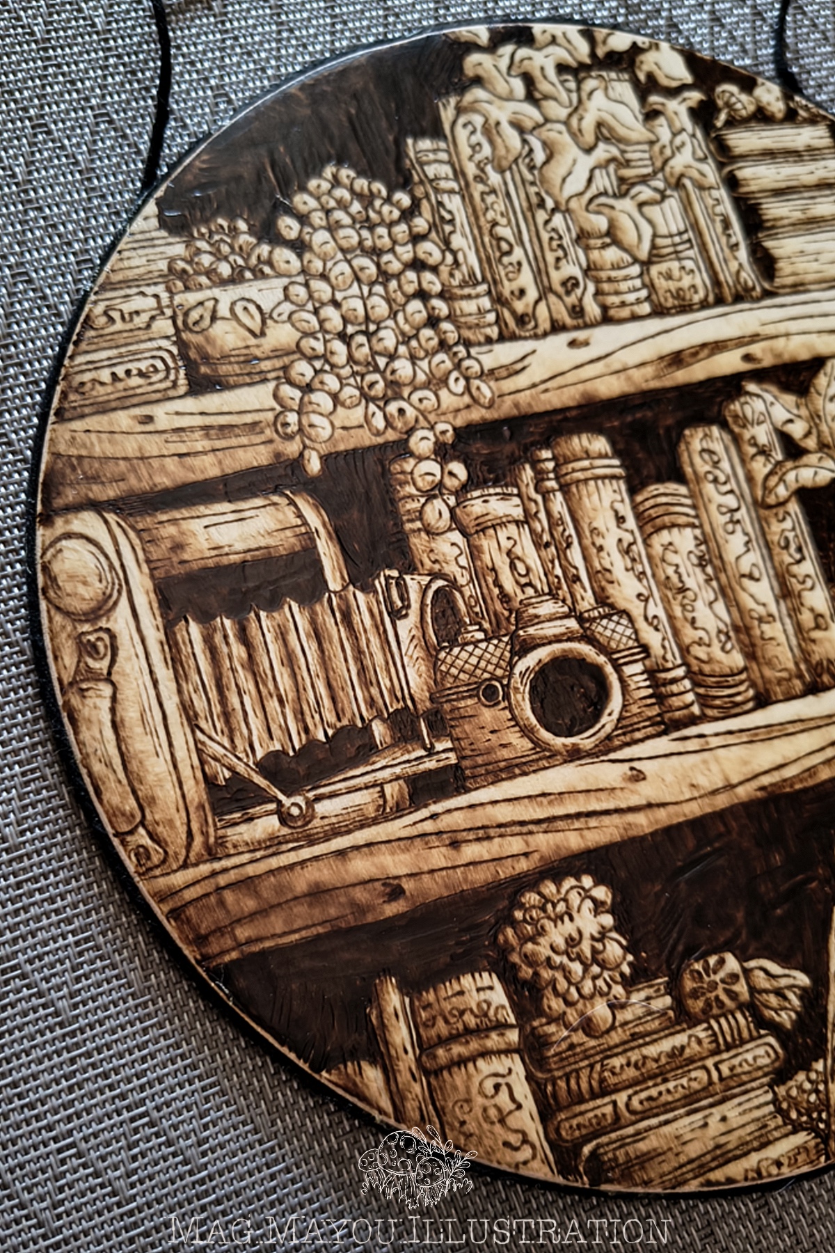 Tableau pyrogravé : Bibliothèque Occulte