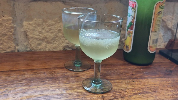 Die Verbraucherzentrale Bayern informiert: Wie viel Alkohol steckt im Federweißen?­