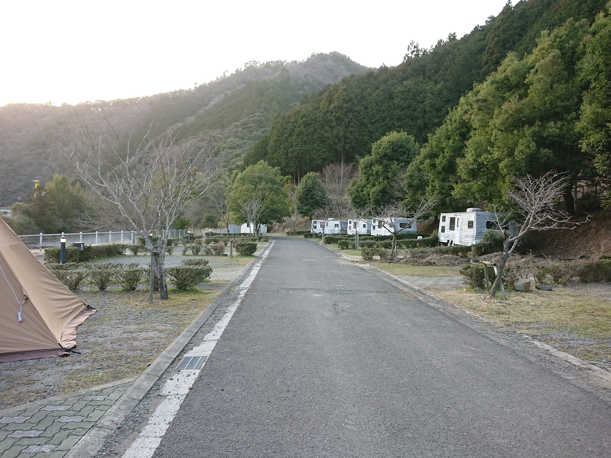 ふるさとふれあいの丘オートキャンプ場のレポ 設備や施設をブログで紹介 周辺の温泉情報も Live Freely