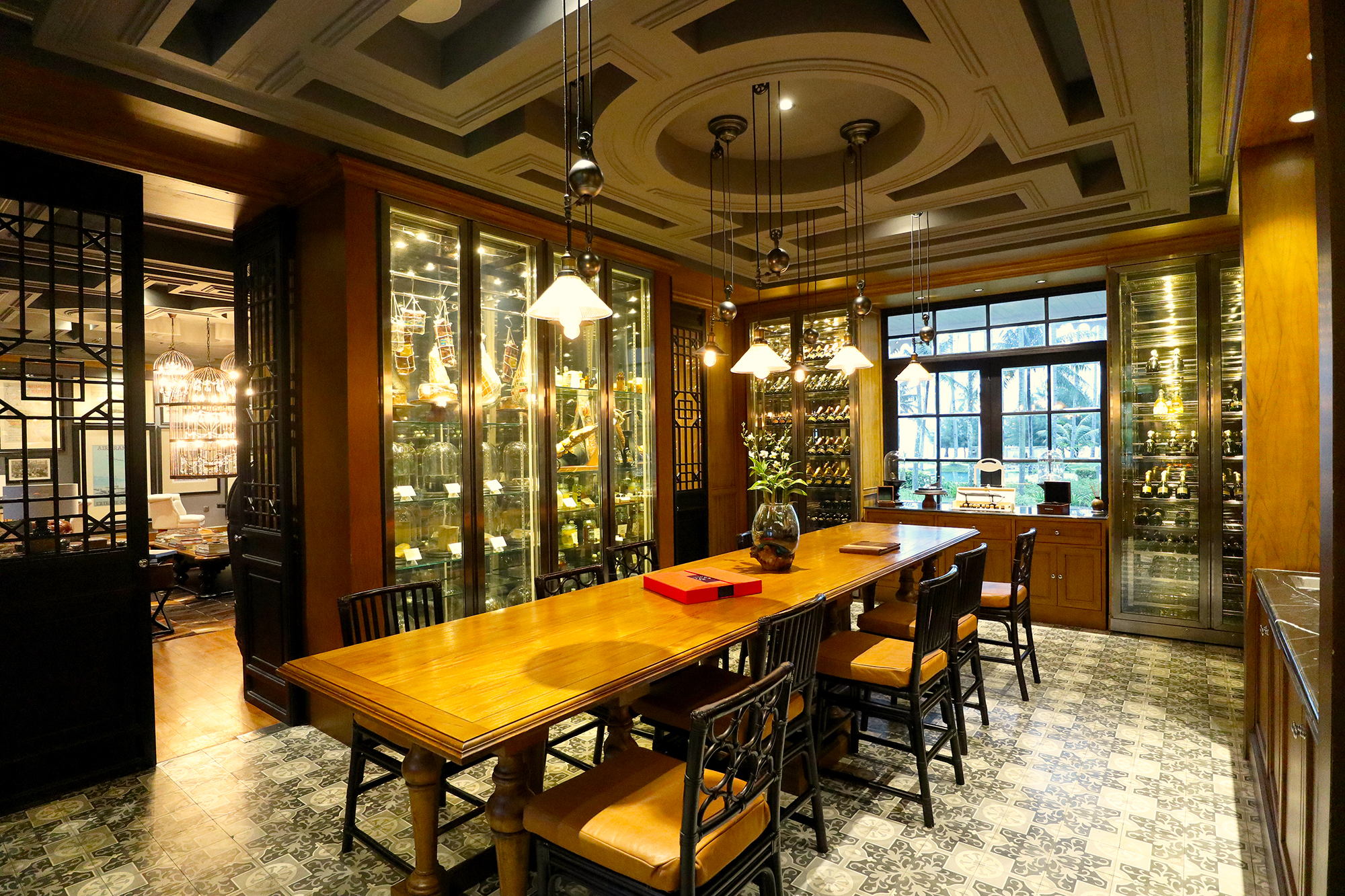 Decanter. (Photo: MainlyMiles)