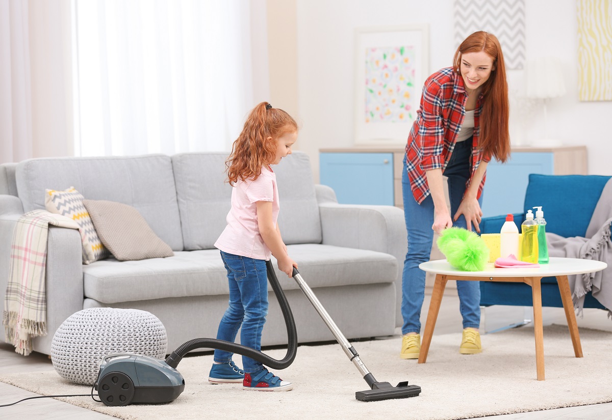 Faire participer les enfants au ménage