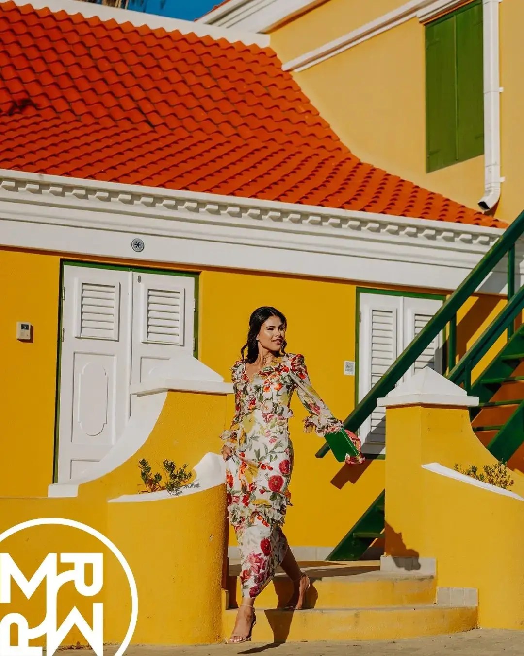 ANDREINA GOWN - Image 4