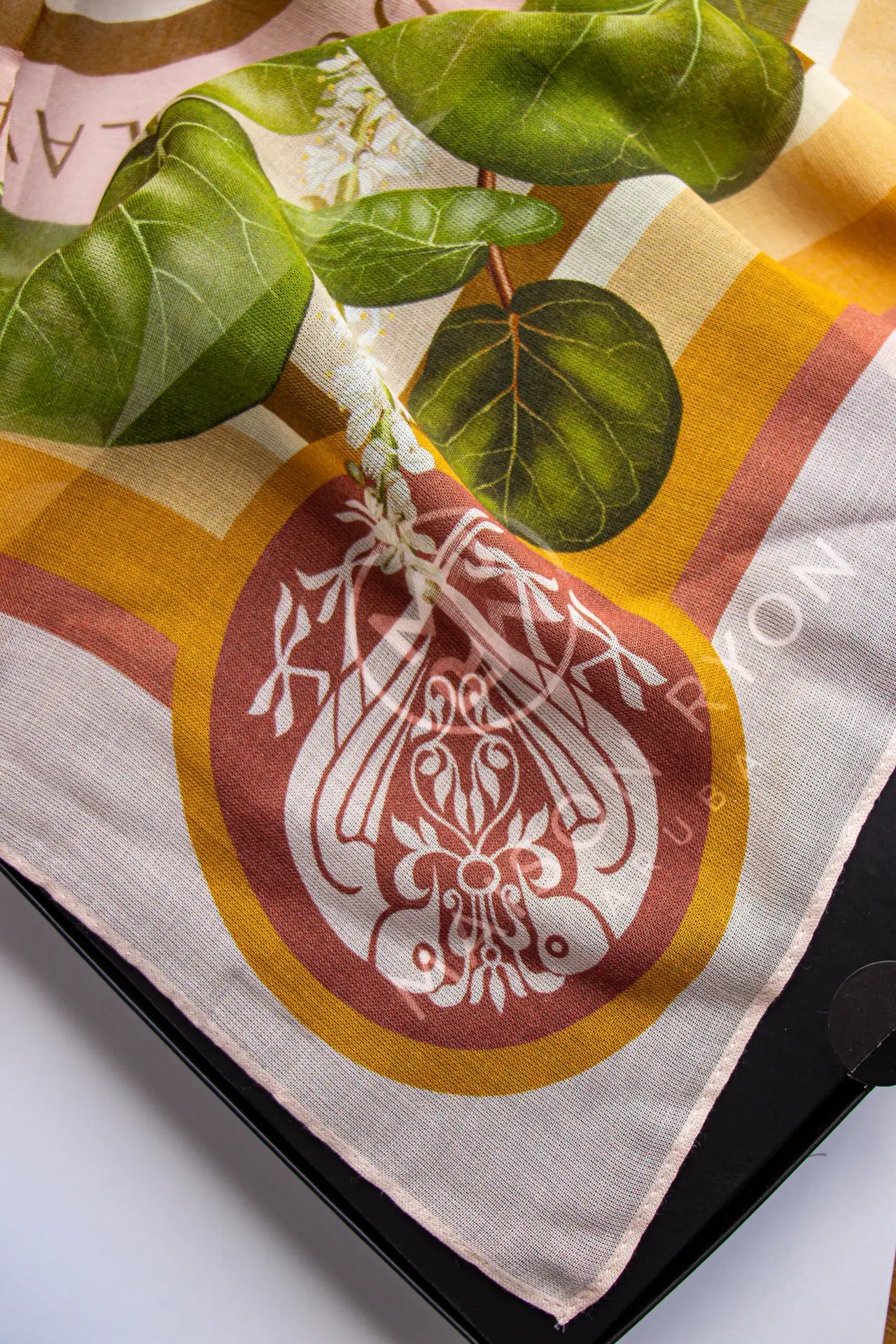 SUNSET NOSTALGIA MODAL SCARF - Image 10