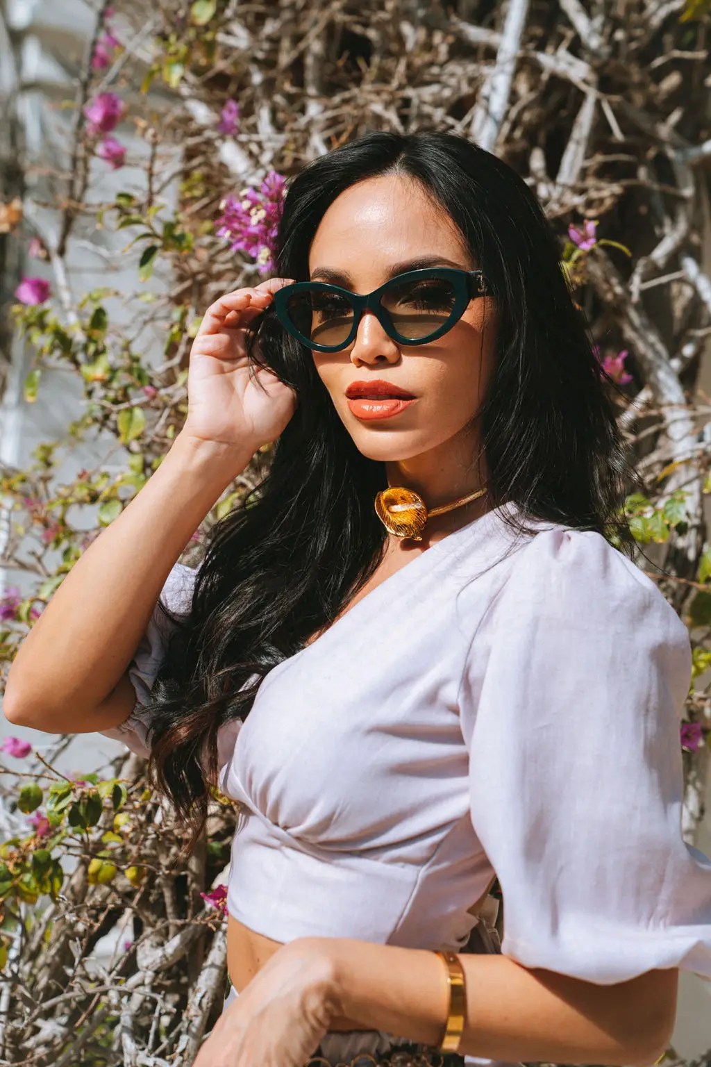 Mohebe Linen Top - Image 2