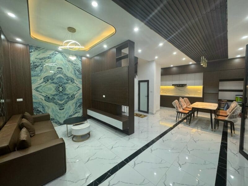 Ô tô đỗ cửa mặt tiền suýt 9m nhà 4 tầng Vương Thừa Vũ 50m rộng bát ngát chỉ 10 tỷ 8