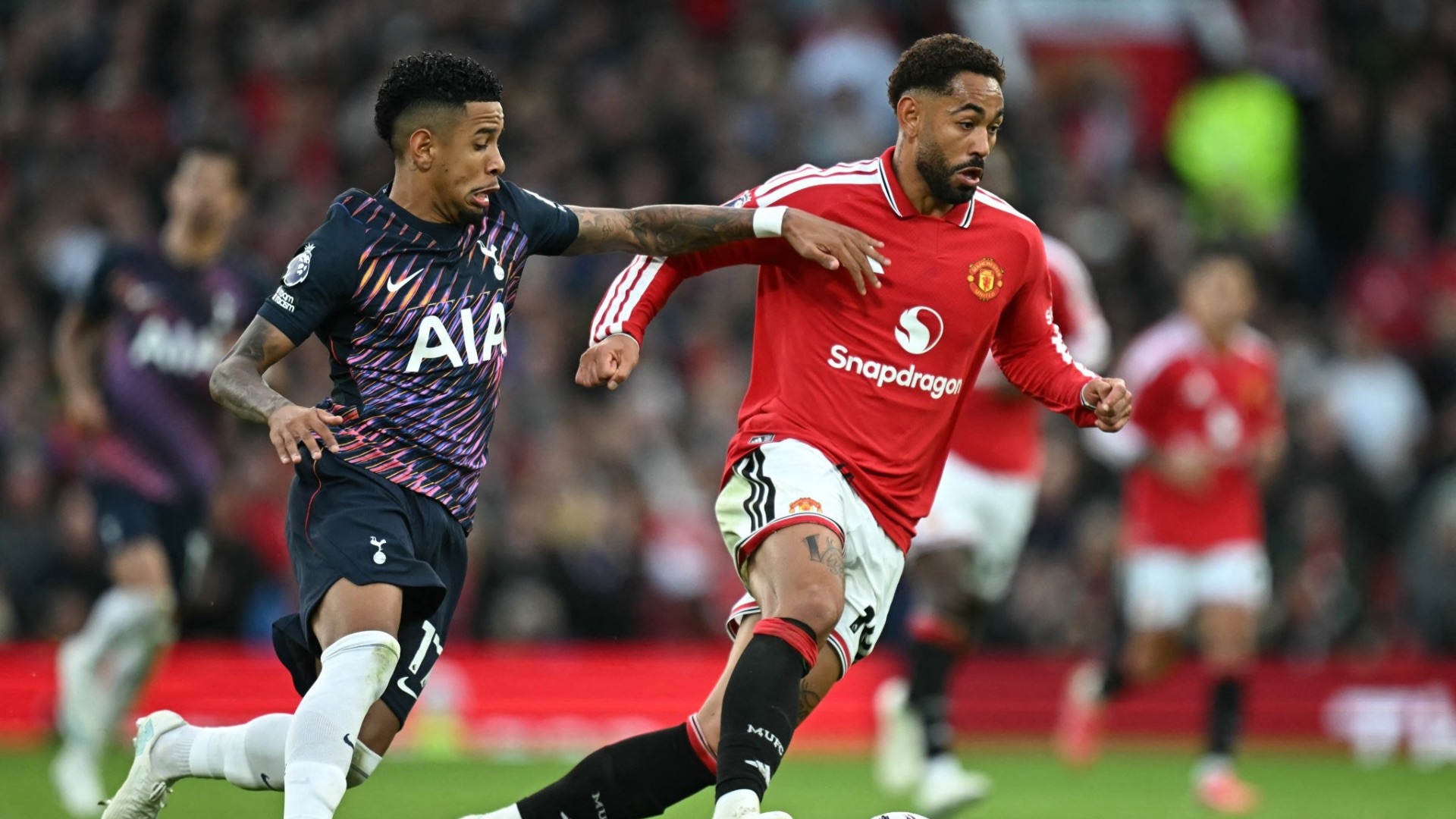 EPL: 10 Pemain Tottenham Buat Manchester United ‘Gigit Jari’