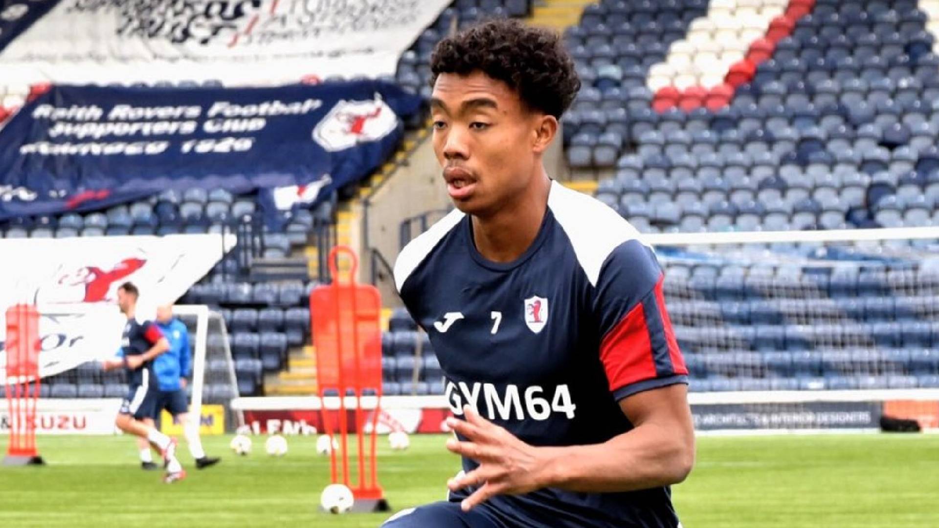Penyokong Raith Rovers Doakan Richard Chin Segera Pulih