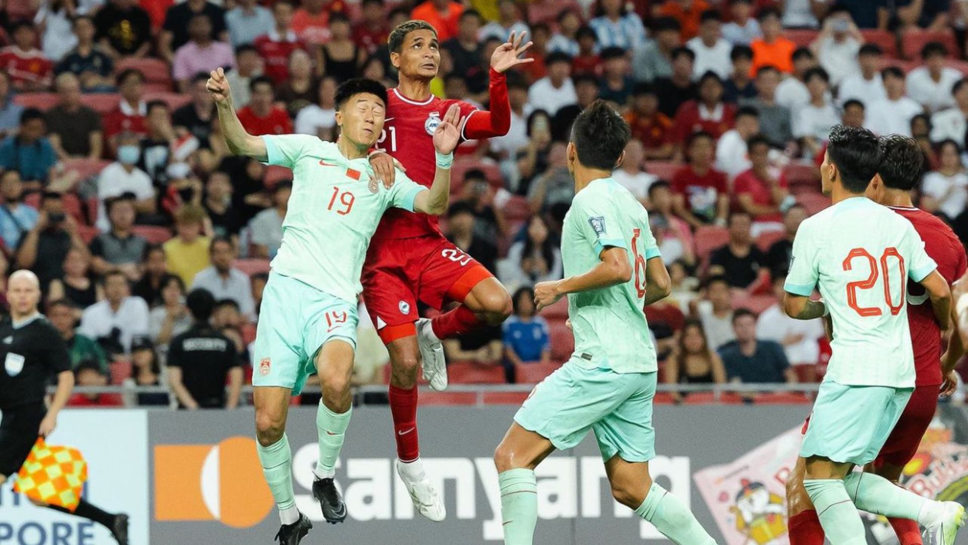 Penyokong China Berang, Minta Pulangkan Duit Tiket Selepas Diikat Singapura