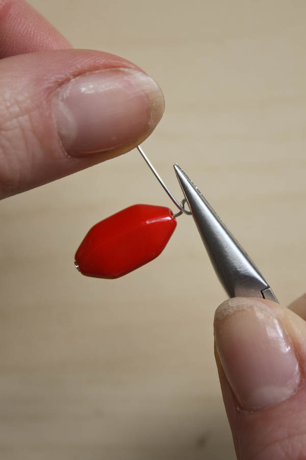 How to make plain and wrapped loops on headpins