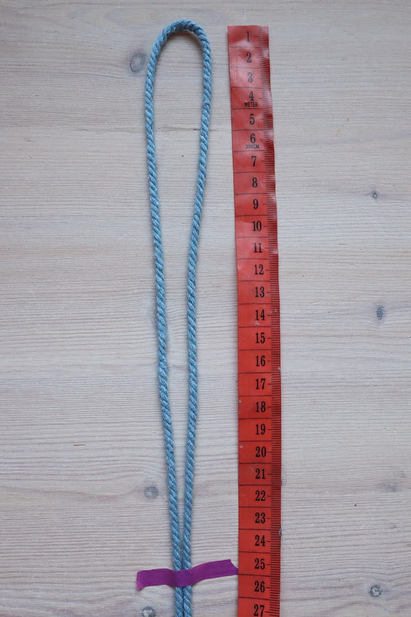 Make and Fable 的 Macrame 辫子项链教程