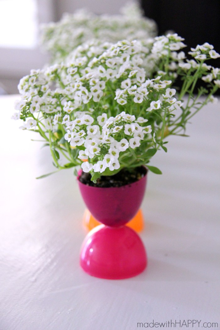 15 colorful plastic easter egg crafts