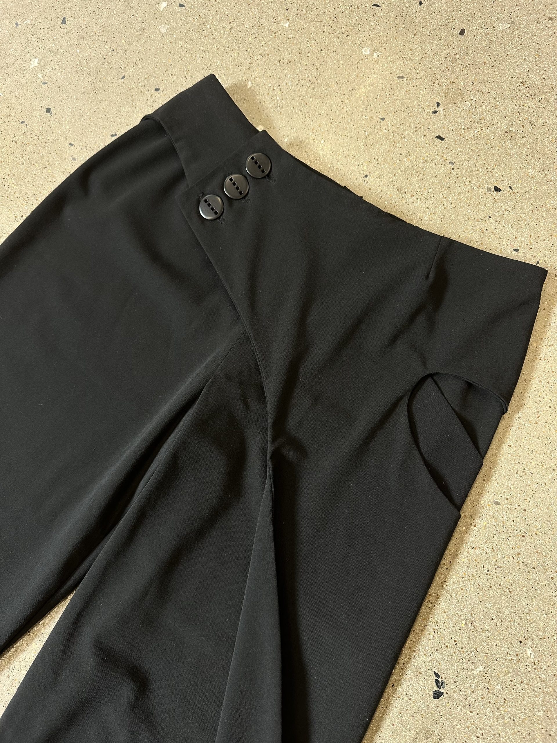 Anglesey Apron - Black