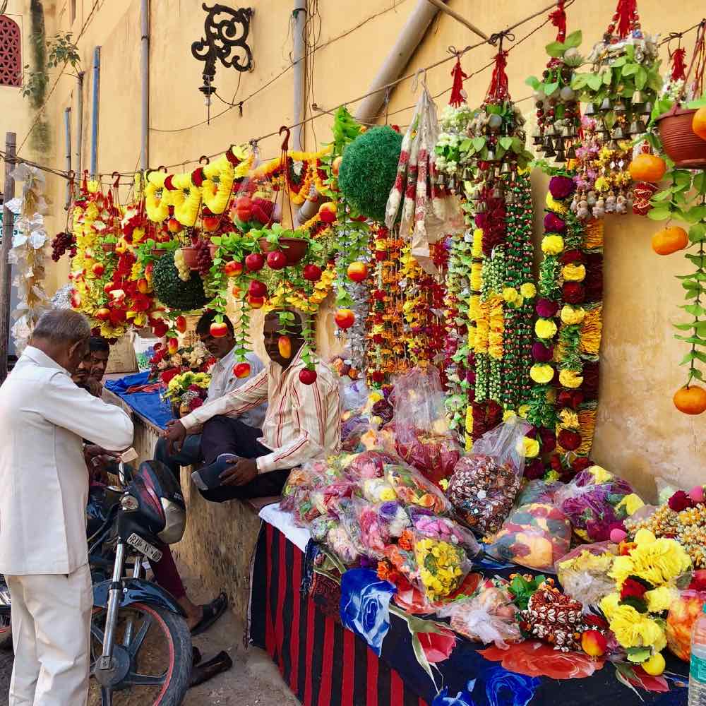 Vendeurs d'offrandes - Jaipur - Rajasthan