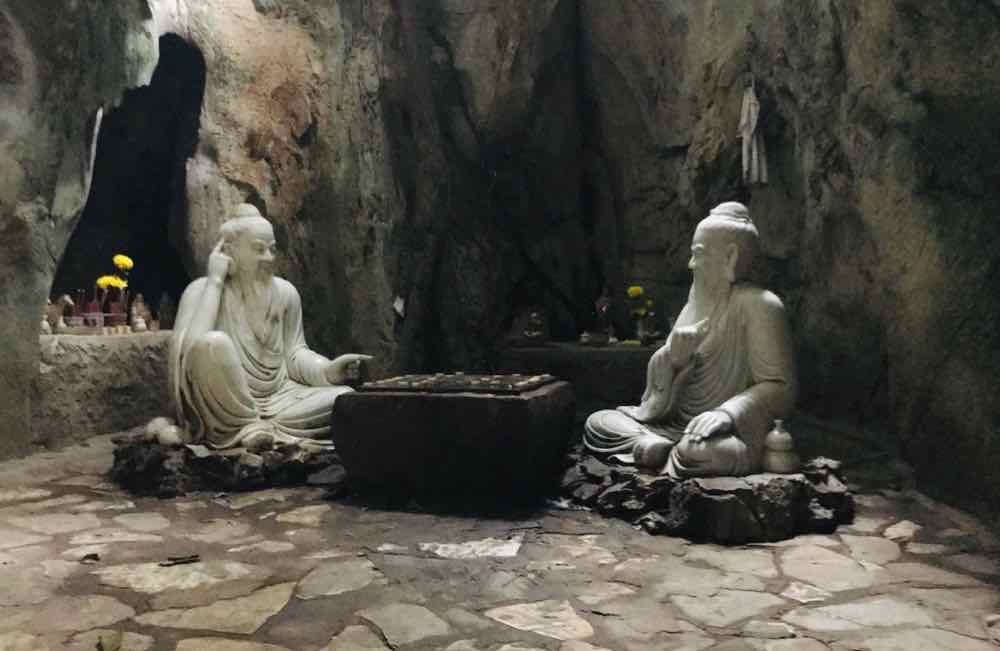 Joueurs d'échec - Montagne de marbre - Da Nang - Vietnam