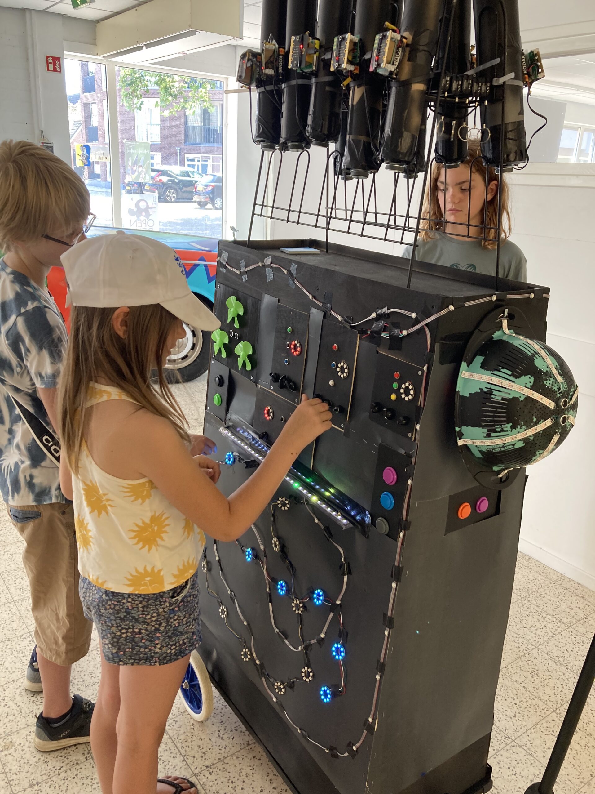 in/out machine - Maker Faire Eindhoven