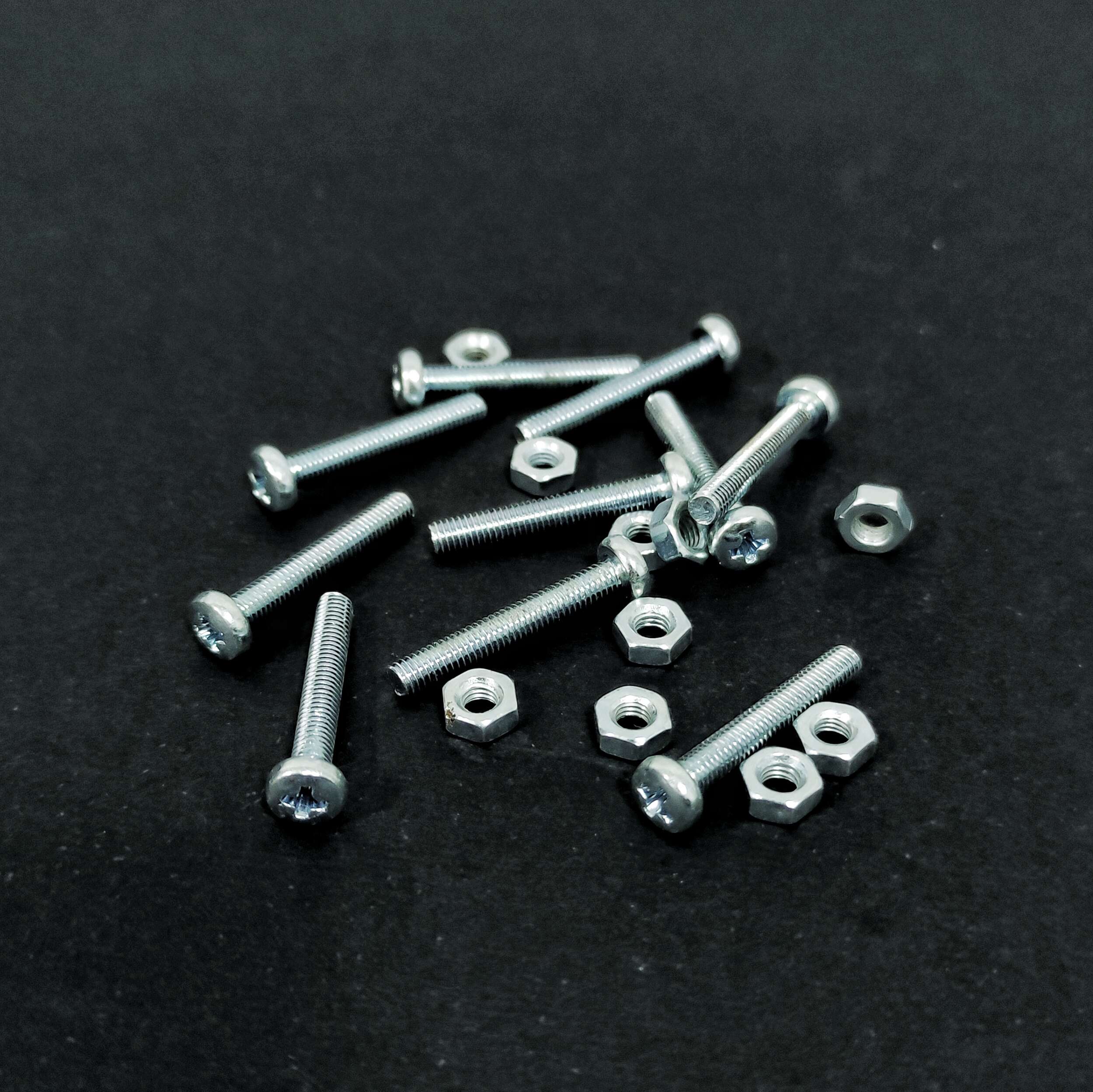 Screw M3mm*2cm + Nuts (10Pcs) Makers Electronics
