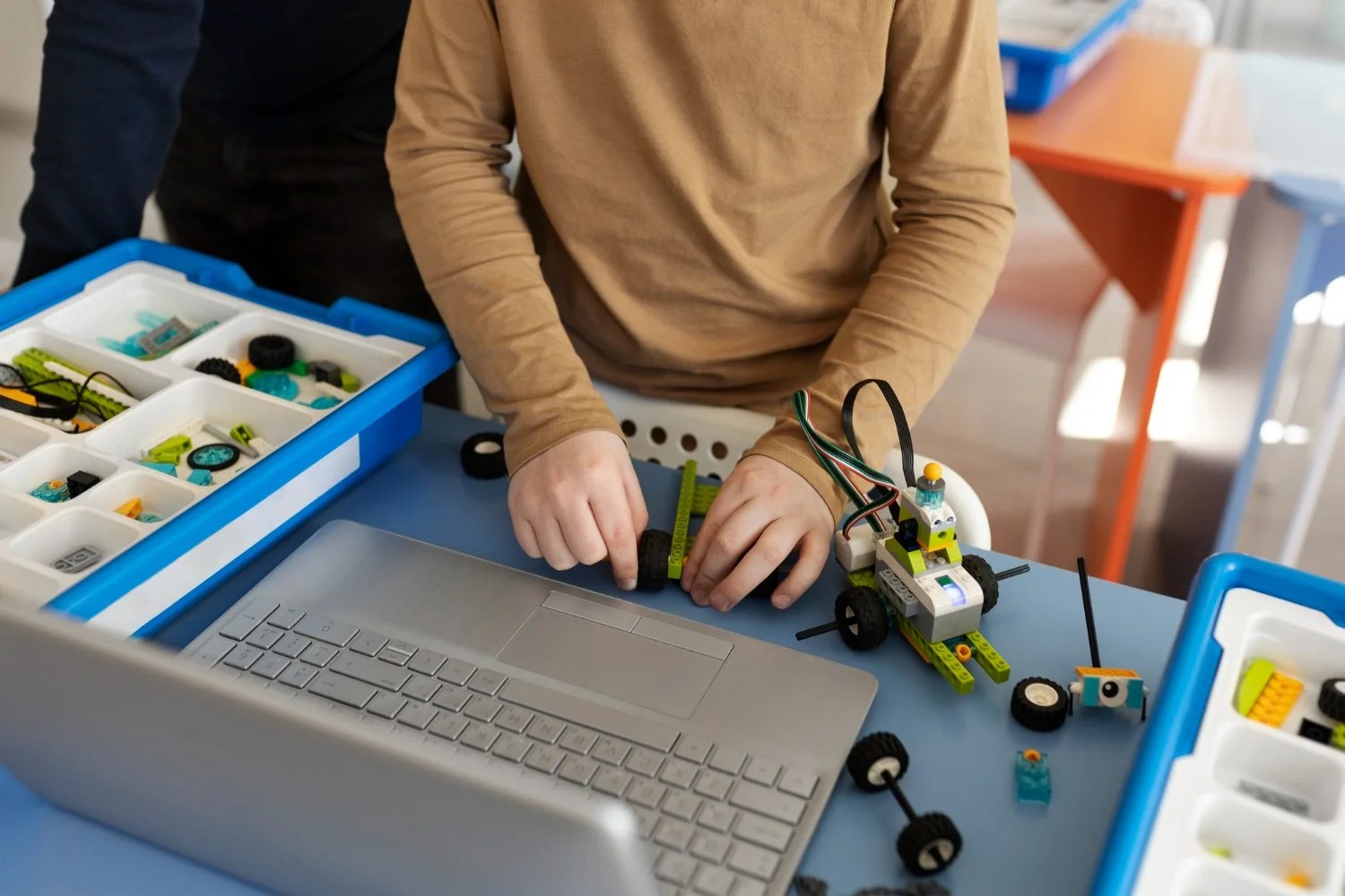 ATL setup company STEM Education Solutions | Makers’ Muse
