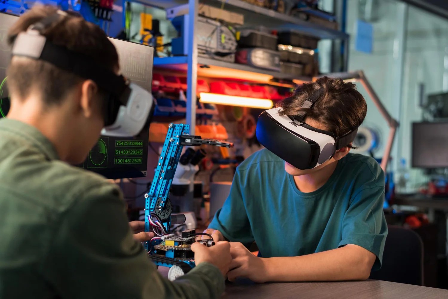 Top 10 IoT Project Ideas for School Students 2025