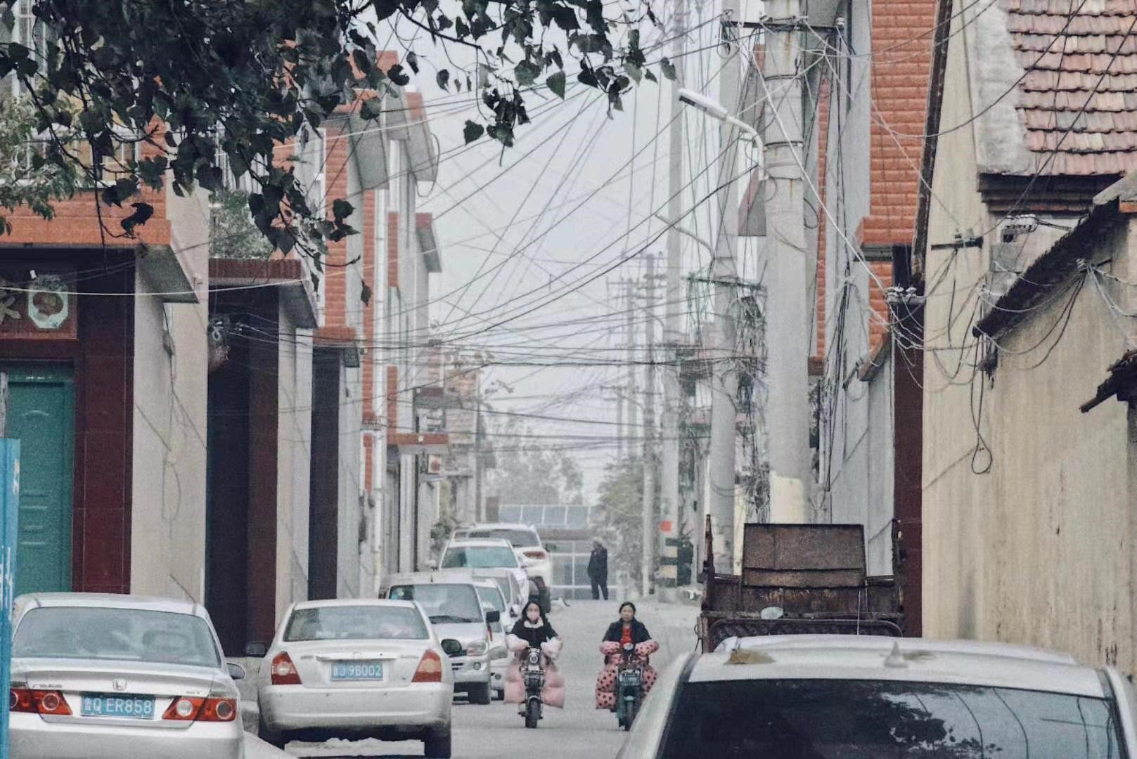 Deep Space, One-Point-Perspective