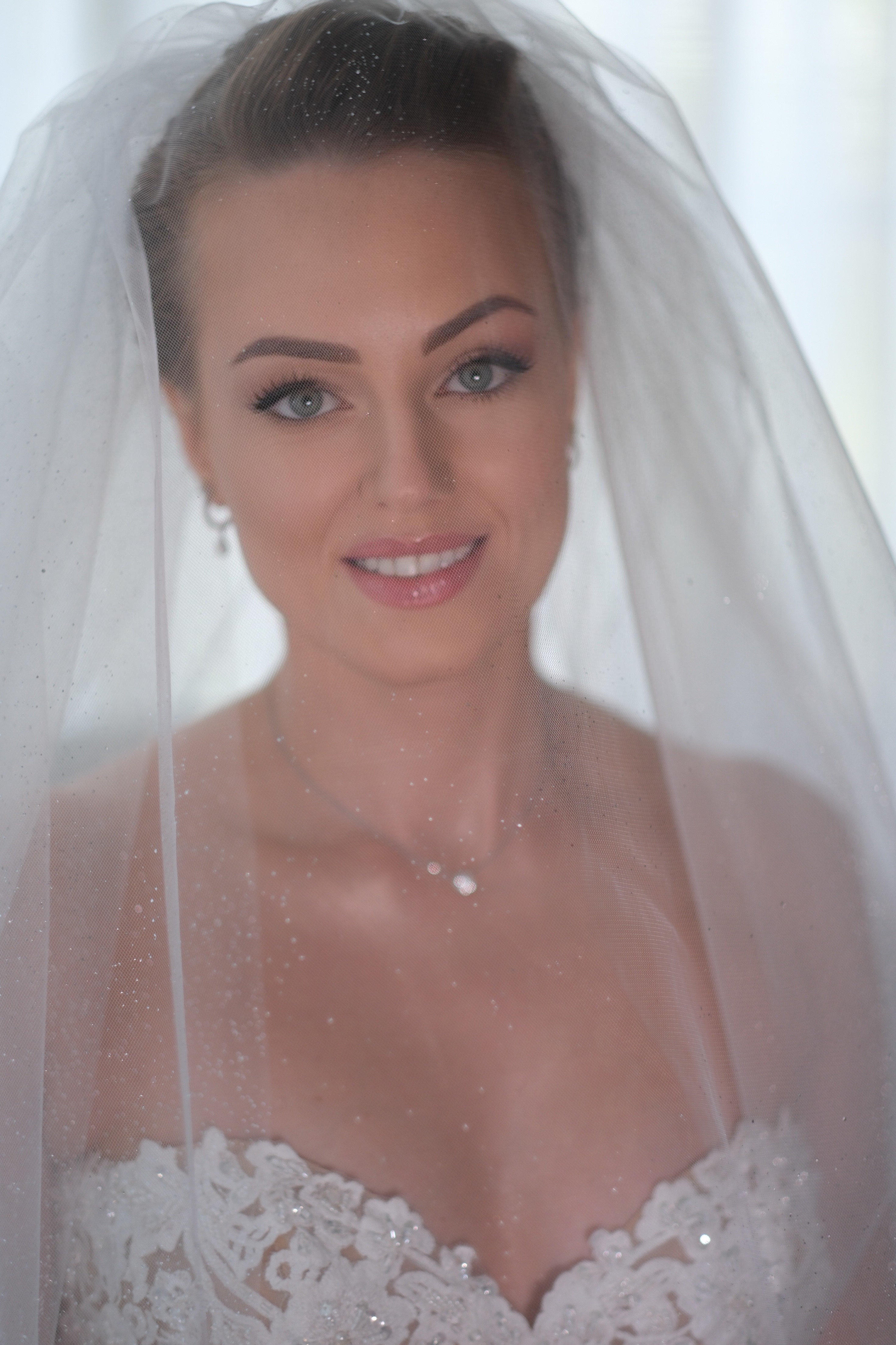 soft glam makeup artist Miami glowing skin natural makeup look polished beauty style
