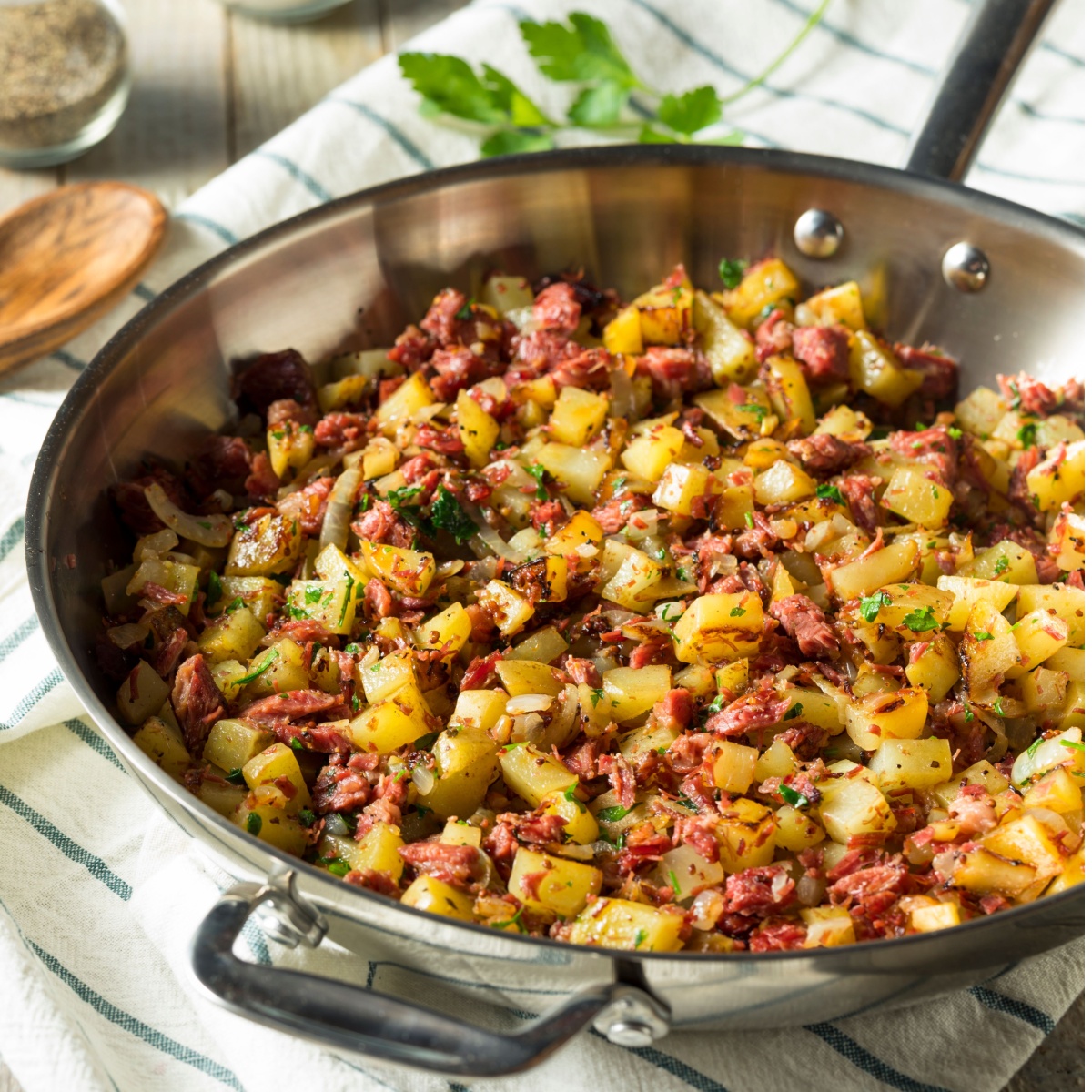 Corned beef hash (2)