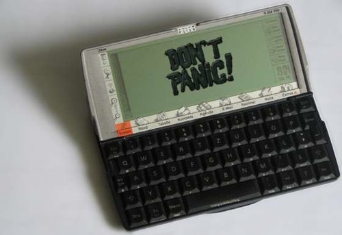 DON’T PANIC – A Wikipedia in your pocket