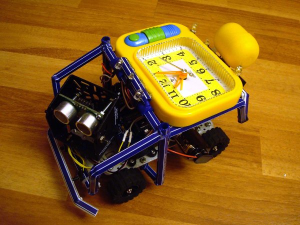 Mr. Wake, the uncatchable alarm clock robot
