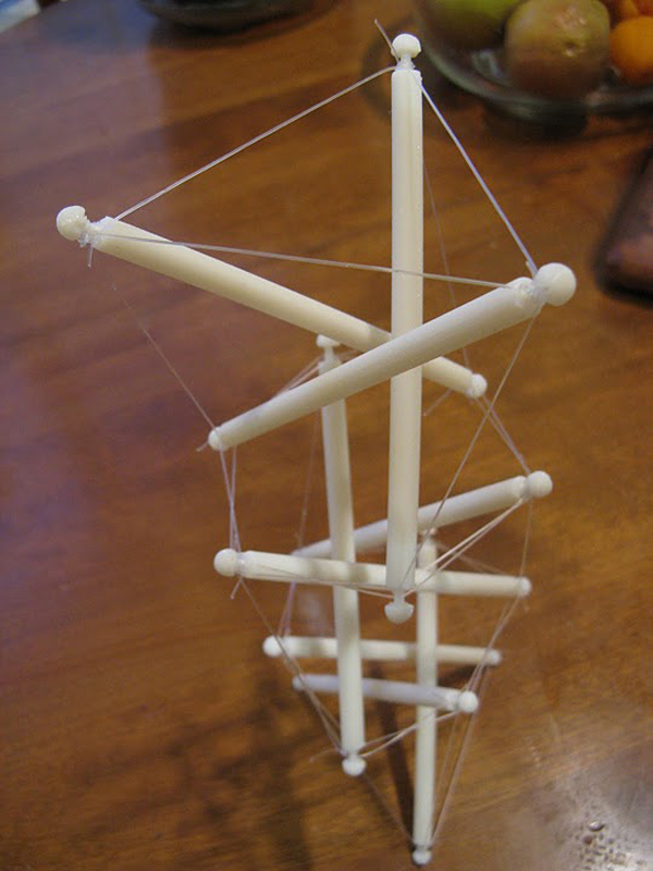 Tensegrity sculpture with 3D-printed beams