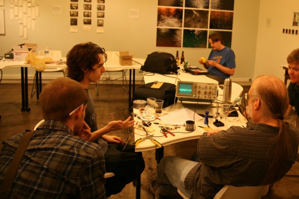 Spy on your brain and heart with Arduino EEG