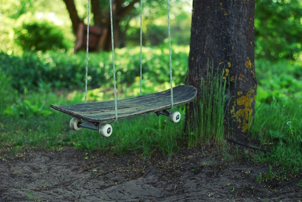 DIY Skateboard Swing