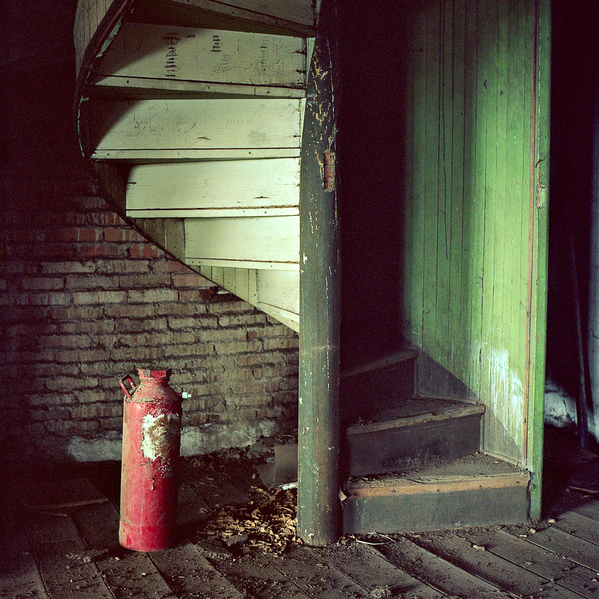 Hermano Noronha, da série + Essencial, 2012. Cortesia do artista e Fundação Robinson.