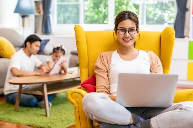image of how stay at home mom make money