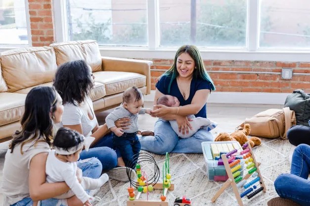 find a stay at home mom support network