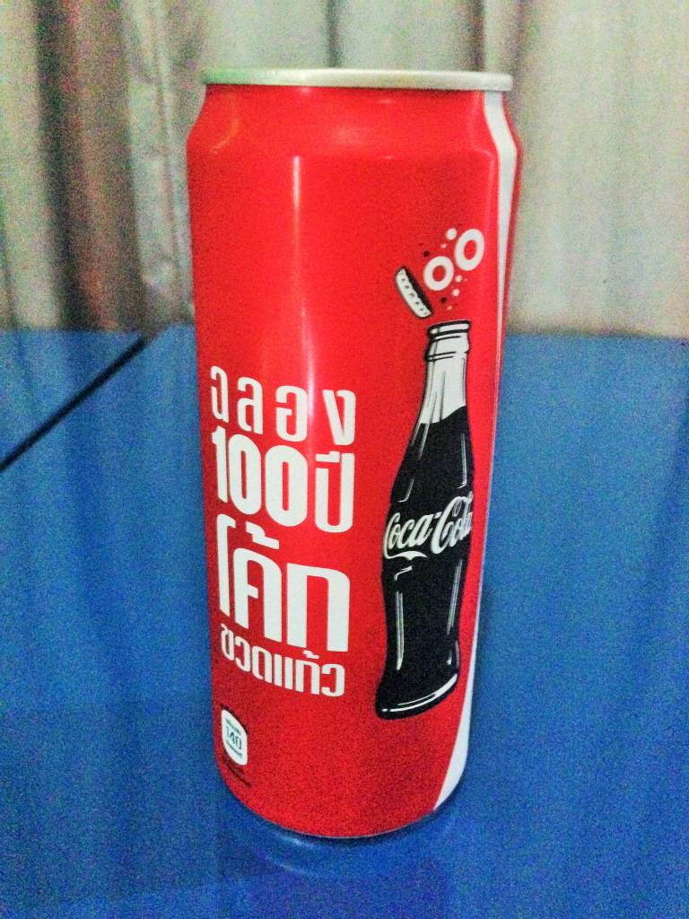 タイの缶コカ・コーラ325mlで20B