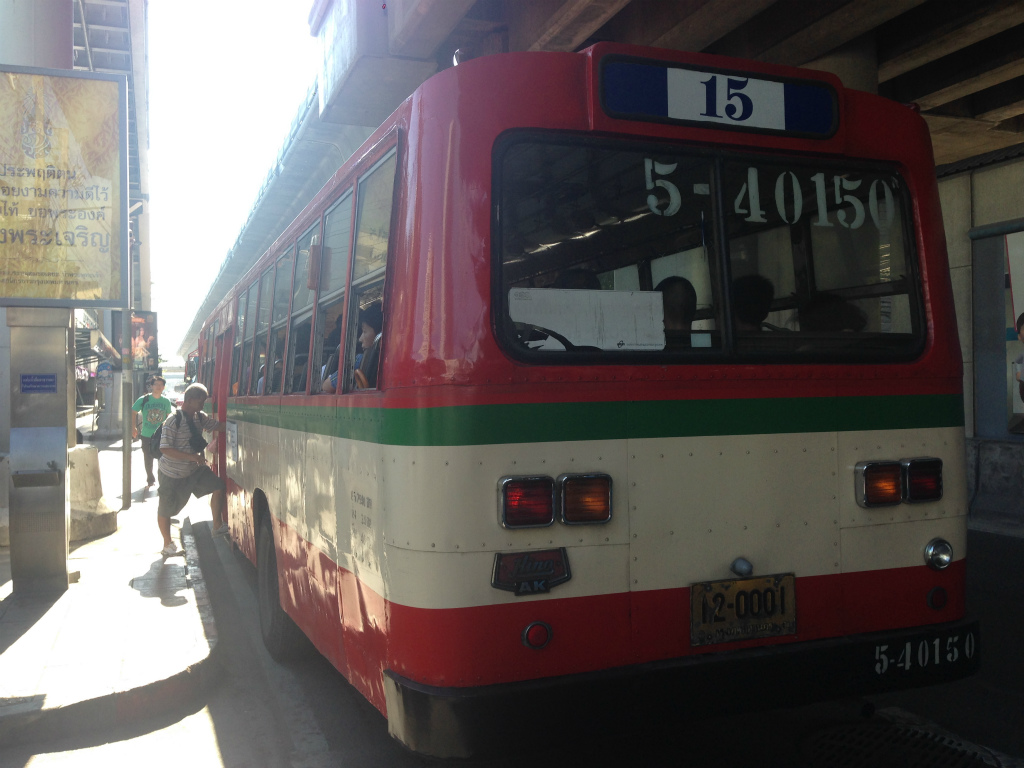 バンコクのバス　15番