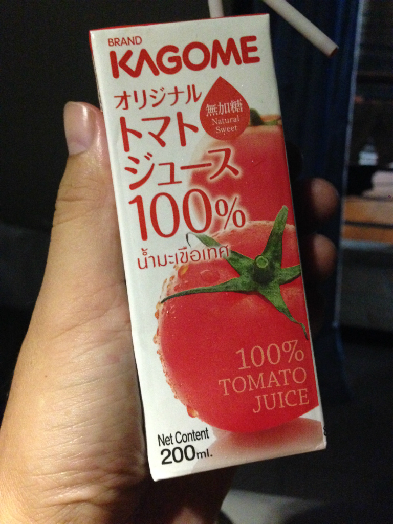 カゴメのトマトジュース200ml 18B