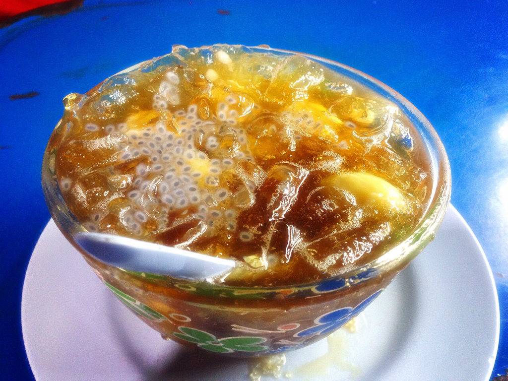 ハジャイの燕窩入りデザート