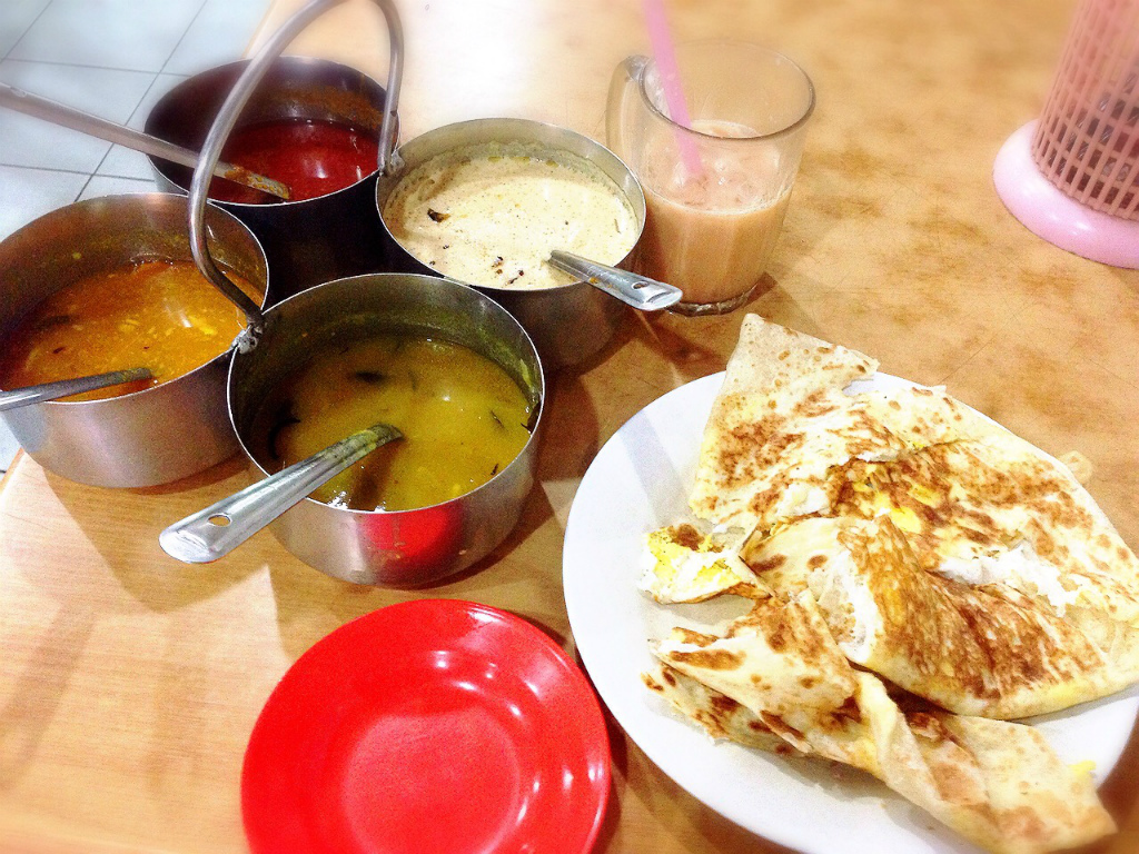 ロティ・トゥロー（卵Ｗ入り）3RMとアイスティー2RM