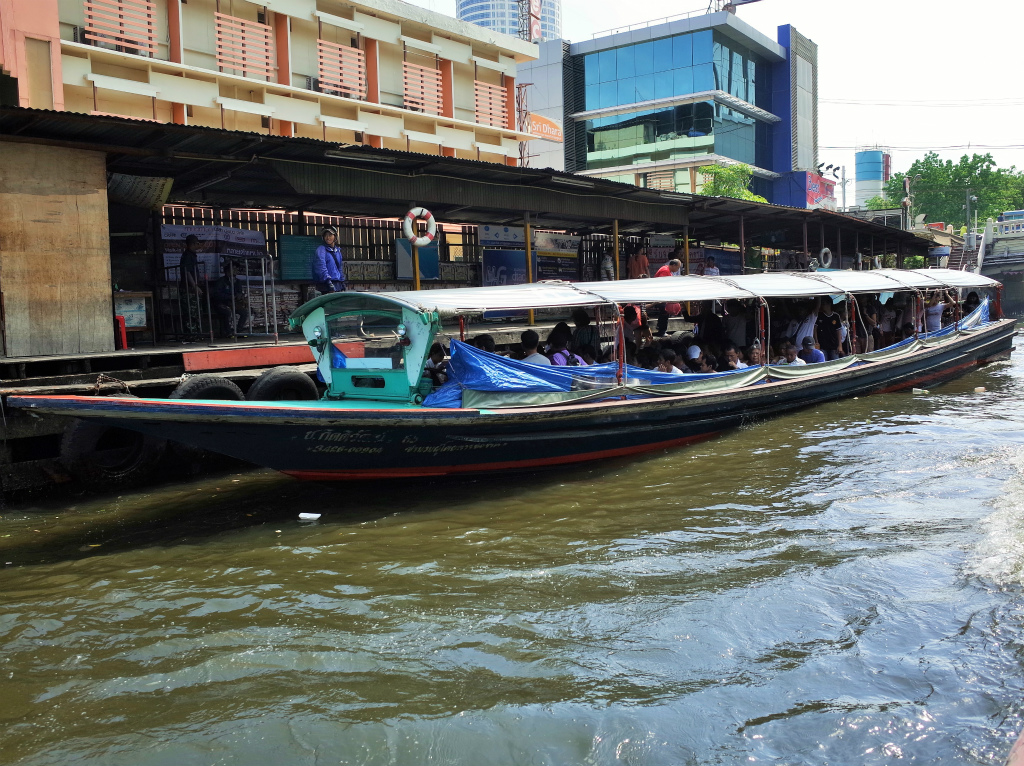 セーン・セープ運河乗り合いボート